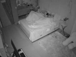 voyeurcam-casa-salsa-bedroom-2