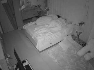 voyeurcam-casa-salsa-bedroom-2