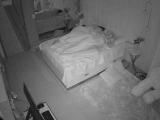 voyeurcam-casa-salsa-bedroom-2