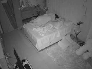 voyeurcam-casa-salsa-bedroom-2