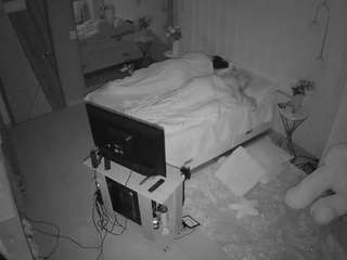 voyeurcam-casa-salsa-bedroom-2