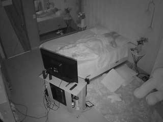voyeurcam-casa-salsa-bedroom-2
