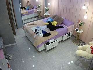 voyeurcam-casa-salsa-bedroom-2