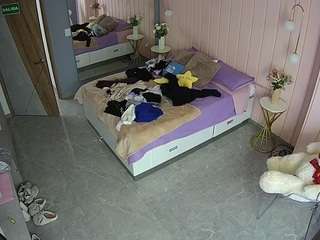 voyeurcam-casa-salsa-bedroom-2