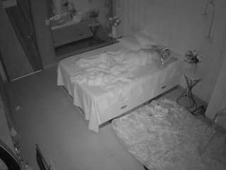 voyeurcam-casa-salsa-bedroom-2