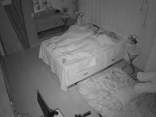 voyeurcam-casa-salsa-bedroom-2