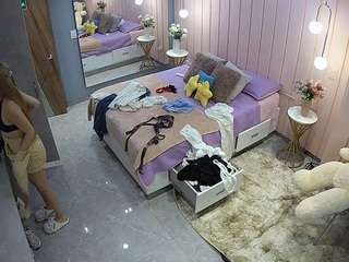 voyeurcam-casa-salsa-bedroom-2