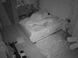 voyeurcam-casa-salsa-bedroom-2