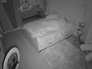 voyeurcam-casa-salsa-bedroom-2