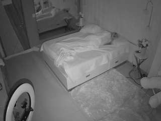 voyeurcam-casa-salsa-bedroom-2