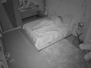voyeurcam-casa-salsa-bedroom-2