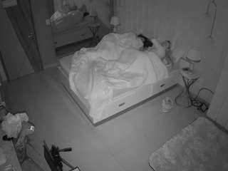voyeurcam-casa-salsa-bedroom-2
