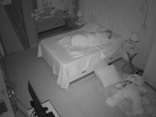 voyeurcam-casa-salsa-bedroom-2