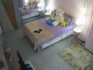 voyeurcam-casa-salsa-bedroom-2 Live Webcam on CamSoda