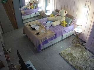voyeurcam-casa-salsa-bedroom-2