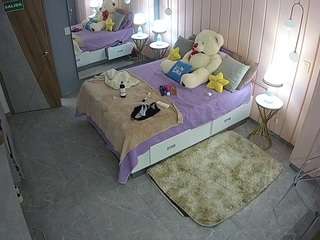 voyeurcam-casa-salsa-bedroom-2