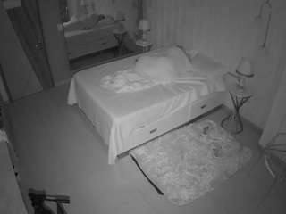 voyeurcam-casa-salsa-bedroom-2