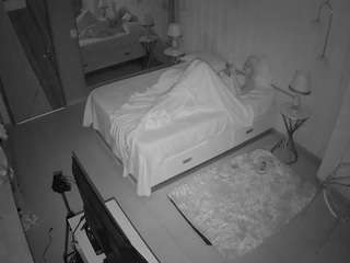 voyeurcam-casa-salsa-bedroom-2