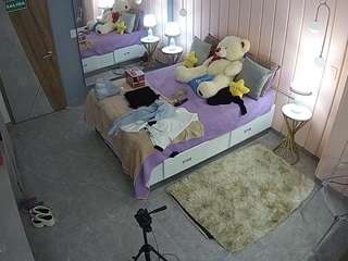 voyeurcam-casa-salsa-bedroom-2