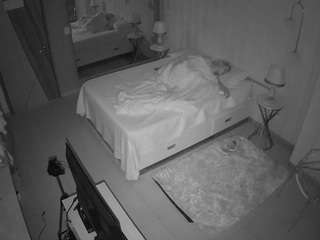 voyeurcam-casa-salsa-bedroom-2