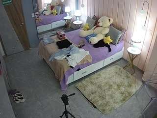 voyeurcam-casa-salsa-bedroom-2