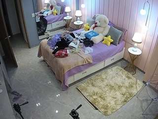voyeurcam-casa-salsa-bedroom-2