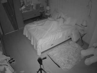 voyeurcam-casa-salsa-bedroom-2