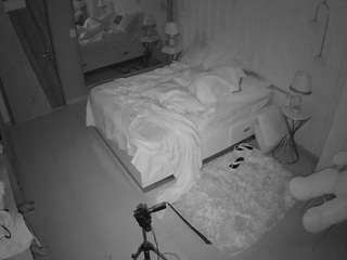 voyeurcam-casa-salsa-bedroom-2