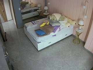 voyeurcam-casa-salsa-bedroom-2