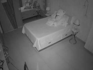 voyeurcam-casa-salsa-bedroom-2