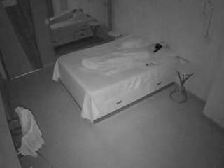 voyeurcam-casa-salsa-bedroom-2