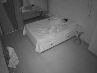 voyeurcam-casa-salsa-bedroom-2