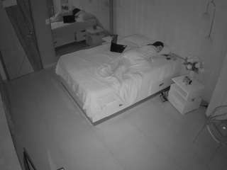 voyeurcam-casa-salsa-bedroom-2