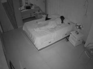 voyeurcam-casa-salsa-bedroom-2