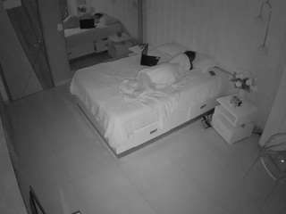 voyeurcam-casa-salsa-bedroom-2