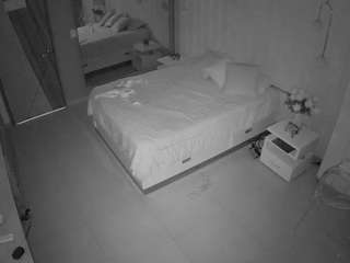 voyeurcam-casa-salsa-bedroom-2