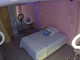 voyeurcam-casa-salsa-bedroom-2