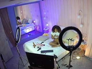 voyeurcam-casa-salsa-bedroom-2