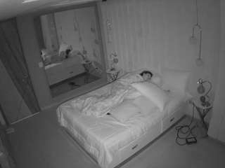 voyeurcam-casa-salsa-bedroom-2