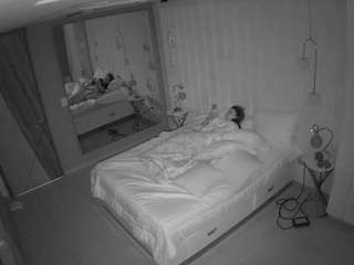 voyeurcam-casa-salsa-bedroom-2