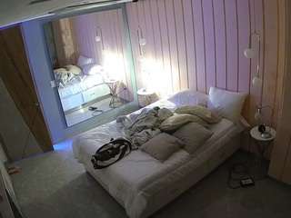 voyeurcam-casa-salsa-bedroom-2