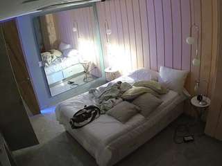 voyeurcam-casa-salsa-bedroom-2