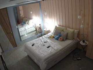voyeurcam-casa-salsa-bedroom-2