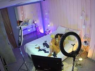 voyeurcam-casa-salsa-bedroom-2