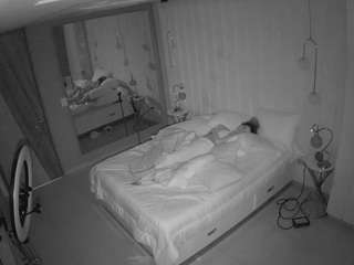 voyeurcam-casa-salsa-bedroom-2