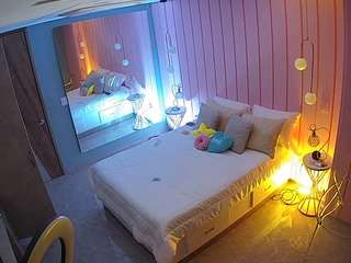 voyeurcam-casa-salsa-bedroom-2