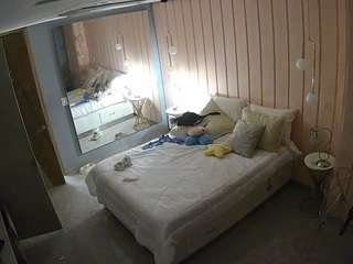 voyeurcam-casa-salsa-bedroom-2