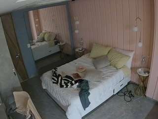 voyeurcam-casa-salsa-bedroom-2
