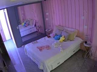voyeurcam-casa-salsa-bedroom-2