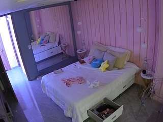 voyeurcam-casa-salsa-bedroom-2